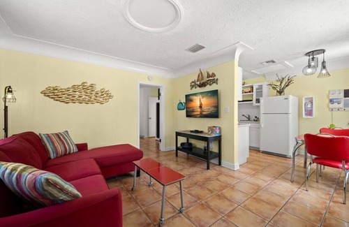 Bradenton Apartment | The Hideaways at Point Pleasant (Pine Side)