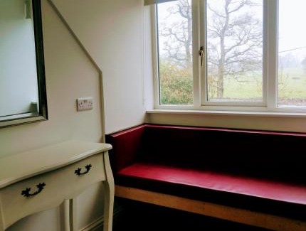 Adare Apartment | The Hollies