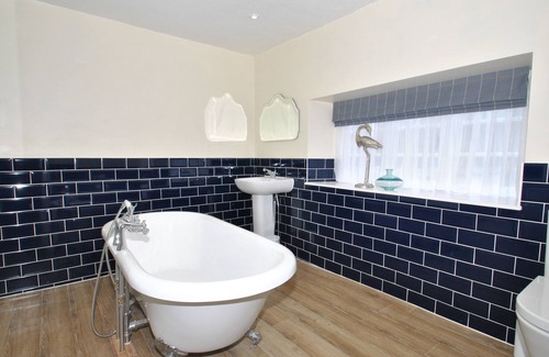 Kilve Hotel | The Hood Arms