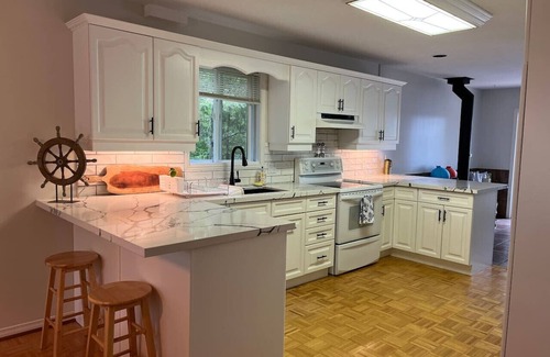 Ryerson Apartment | The Horn Lake Retreat