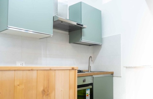 Altavilla Milicia Apartment | The House at the Corner Delightful apartment in the center