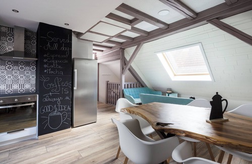 Ettendorf House | The house of friends