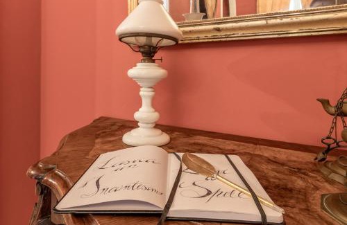 Ferrara Historic Centre Apartment | The House of Harry Potter and a Love Story