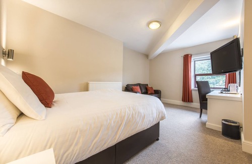 Halifax Hotel | The Imperial Crown Hotel