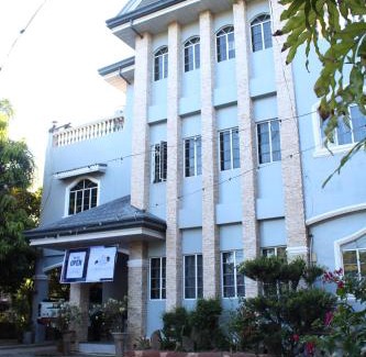 Alcala House | The J2 Residence