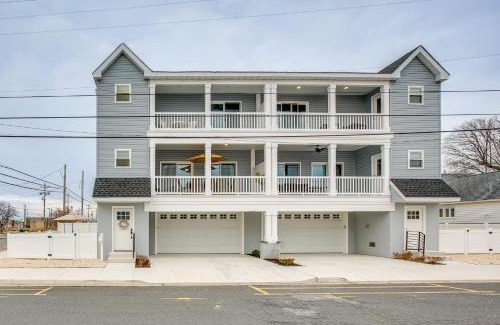 Wildwood House | The Kraken Wildwood Townhome half Mi to Beach!