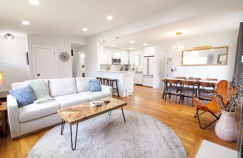 Seminary Hill House | The Latham Rancher of Alexandria:15min to OldTown!