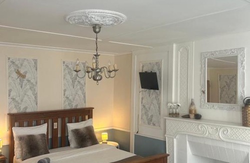 Chateaulin Bed & Breakfast | The LightHouse Chambres à louer