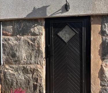 Boras Apartment | The Little Nest Borås, Cozy Apartment with Parking