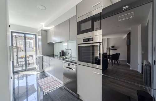 Braga Apartment | The Locomotive Flat by House and People