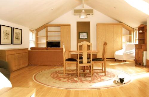 Greater Johannesburg Metropolitan Area Bed & Breakfast | The Loft