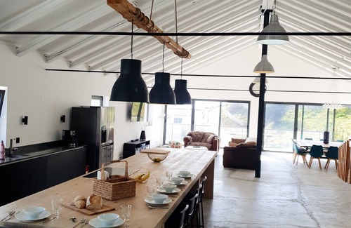 Ericeira Villa | The long Barn Ericeira cascade pool/sunken outdoor lounge, walk to beach (18)