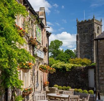 Clitheroe Hotel | The Lower Buck Inn