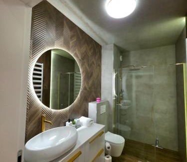 Gliwice Apartment | The Lucky Five at Glivia