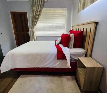 Bloemfontein House | The M-Pire Cottage