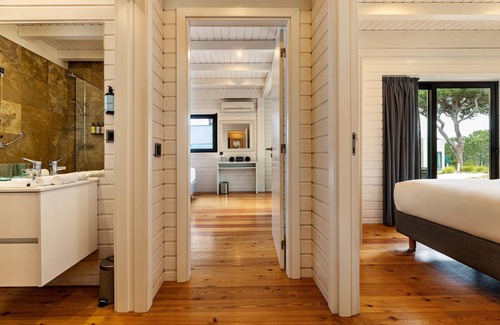 Almancil Hotel | The Magnolia Hotel