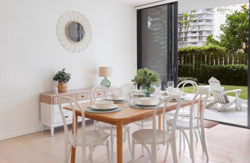 Palm Beach Apartment | The Magnolia Palms