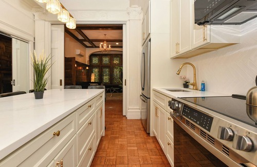 Central Park West Apartment | The Maison Gatsby Apartment : 3 Bedroom 2 Bathroom