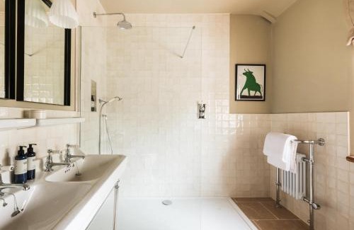 Ditcheat Hotel | The Manor House Inn