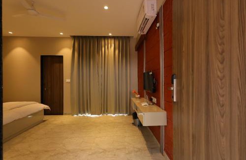 Diveagar Hotel | The Marbella Beach Resort