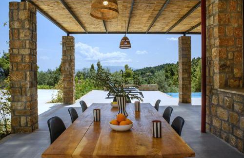 Sithonia Apartment | The Mavrolitharo Residence