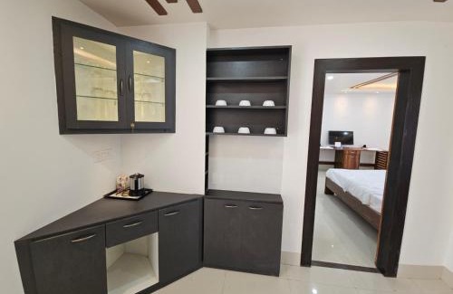 Sualkuchi Apartment | The Monarch Hotel Apartments