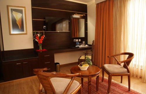 Kilimani Hotel | The Monarch Hotel