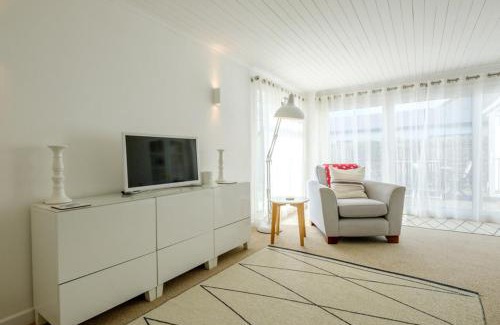 Rock House | The Moorings