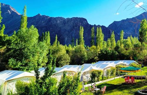 Hundur Other | The Mountain Camp - Nubra