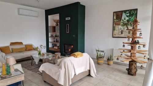 Panagia Apartment | The Mountain House - Escape city life