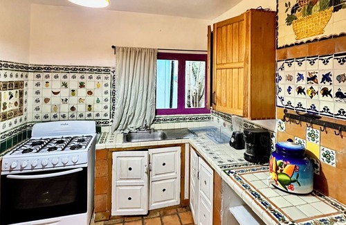 Del Cerrillo Apartment | The Etelvina Suites
