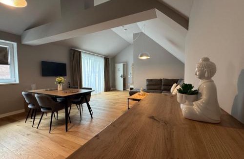 Rasnov Apartment | The Nest Beneath The Citadel - 5 min from City Square