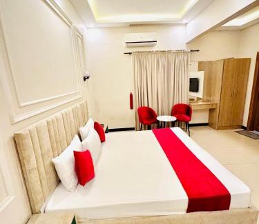 Gulshan-e-Iqbal House | The Nest Hotel Gulshan