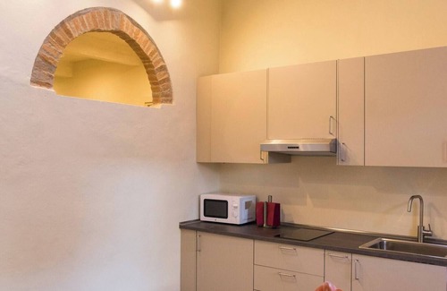 Le Cure Apartment | The Niche of Nicholas App 3