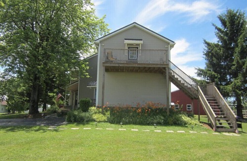 Fairland Apartment | The Nigh Place, Studio Apartment, King Bed, 55"TV