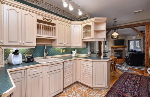 Brockville Apartment | The Noble Suites
