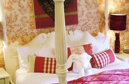 Doddiscombsleigh Hotel | The Nobody Inn