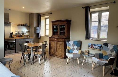 Pont-d'Ain Apartment | the nutcracker workshop