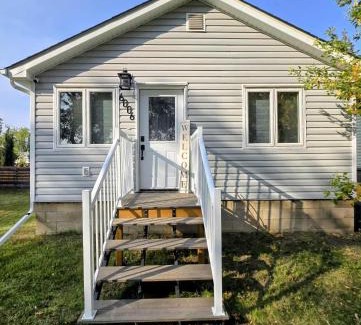 Stettler House | The Oasis in Stettler