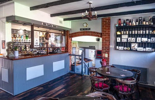 Weymouth Bed & Breakfast | The Old Castle Hotel