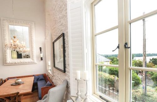 Dittisham House | The Old Chapel