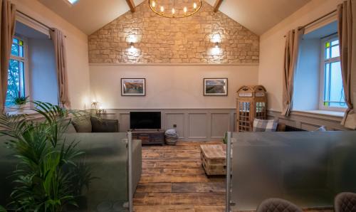 Hope Valley House | The Old Chapel, Peak District