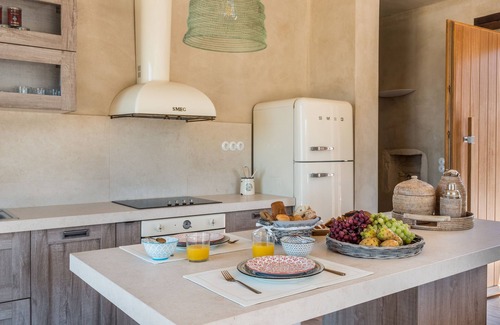 Livadia House | The Old Beach House - A house by the sea to reconnect with yourself