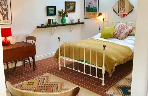 Newington Apartment | The Old School