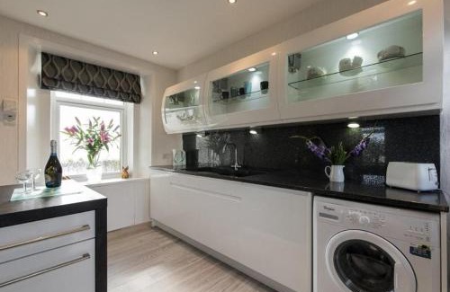 Wick House | The Old School House - Cosy 3 bedroom Cottage