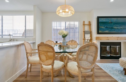 Crown Point House | The Oliver - Pacific Beach Hideaway