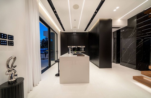 Almyrida Villa | The One Villa: 3’ to Beach/3 Pools/Jacuzzi/Outdoor Cinema/Tennis Court