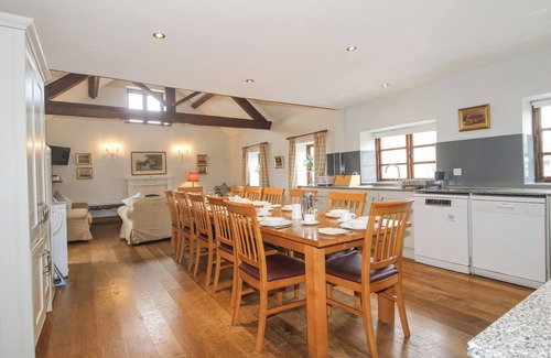 Craven Arms Cottage | THE ONIBURY, family friendly, with pool in Ludlow