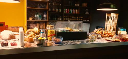 Chateaugay Hotel | The Originals Access, Hôtel Clermont-Ferrand Nord