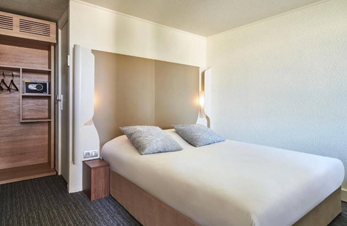 La Verriere Hotel | The Originals City, Hôtel La Verrière – Yvelines